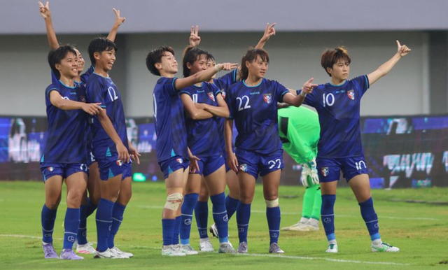 开云体育网址-2-0！中国女足卫冕最大劲敌开门红 差一点爆冷丢分 首发10人留洋